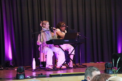 2025 05 24 Benefiz 25 in between